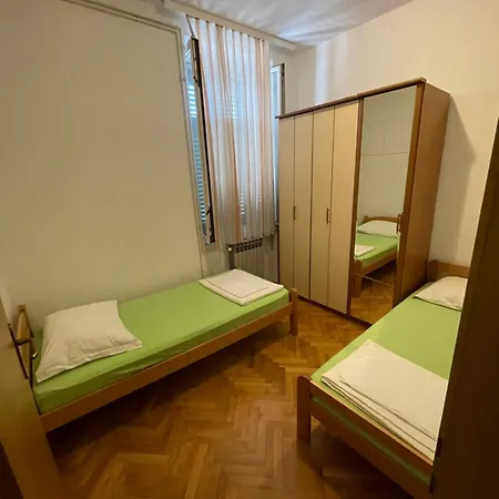 Center Ii - 5 Min Walk To Everything Important Apartment *
