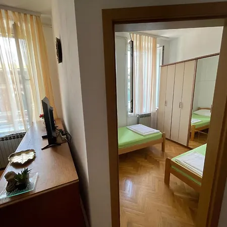 Center Ii - 5 Min Walk To Everything Important Apartment